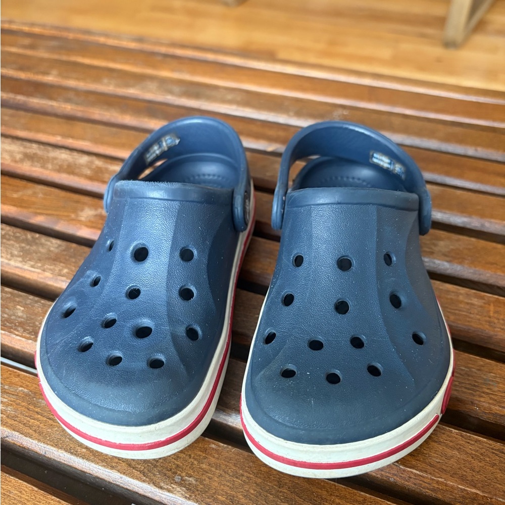 CROCS Kids Blue Clogs with Red Accents size 10 - Picture 2 of 3